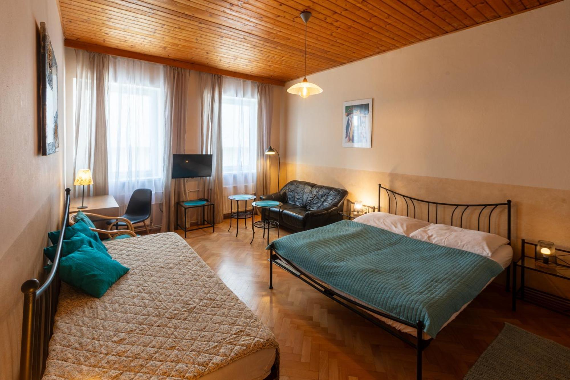 Hotel Atlas Ceske Budejovice Extérieur photo