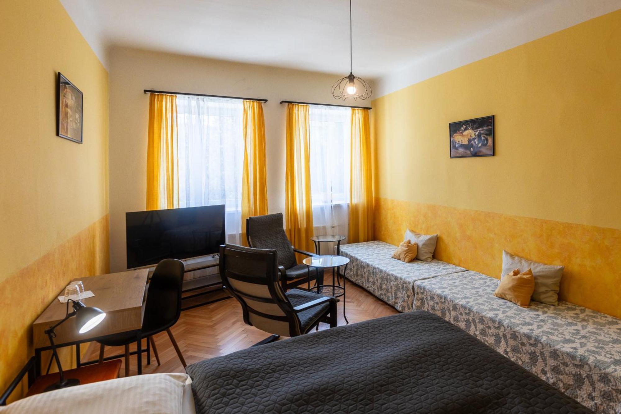 Hotel Atlas Ceske Budejovice Extérieur photo
