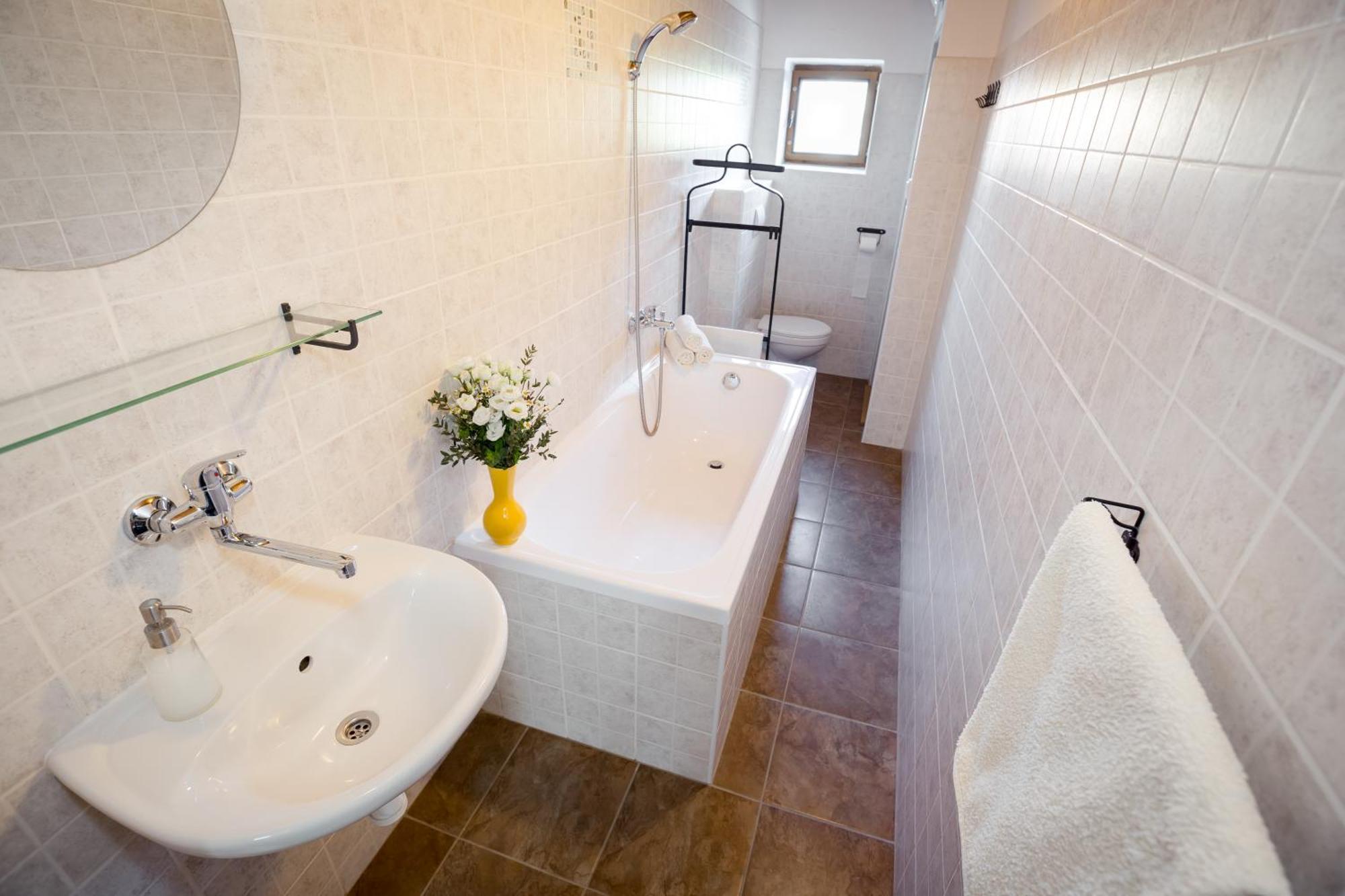 Hotel Atlas Ceske Budejovice Chambre photo